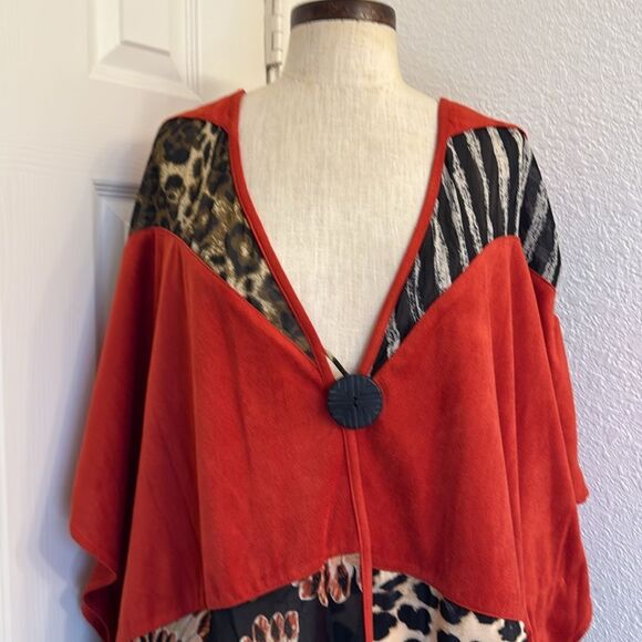 John Mark Multicolor Animal Print Blouse - Picture 7 of 10